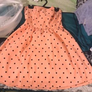 POLKA DOT STRAPLESS DRESS
